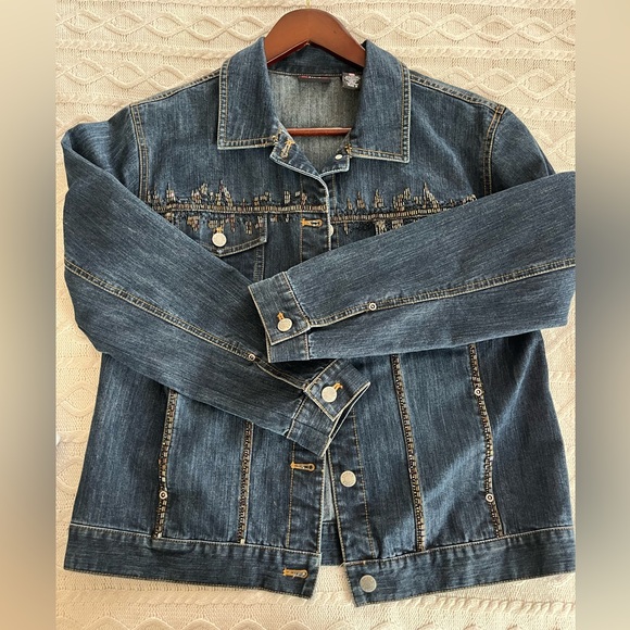 Chico’s Denim Rhinestone Jean Jacket with Pockets Women’s size Large - Picture 10 of 16